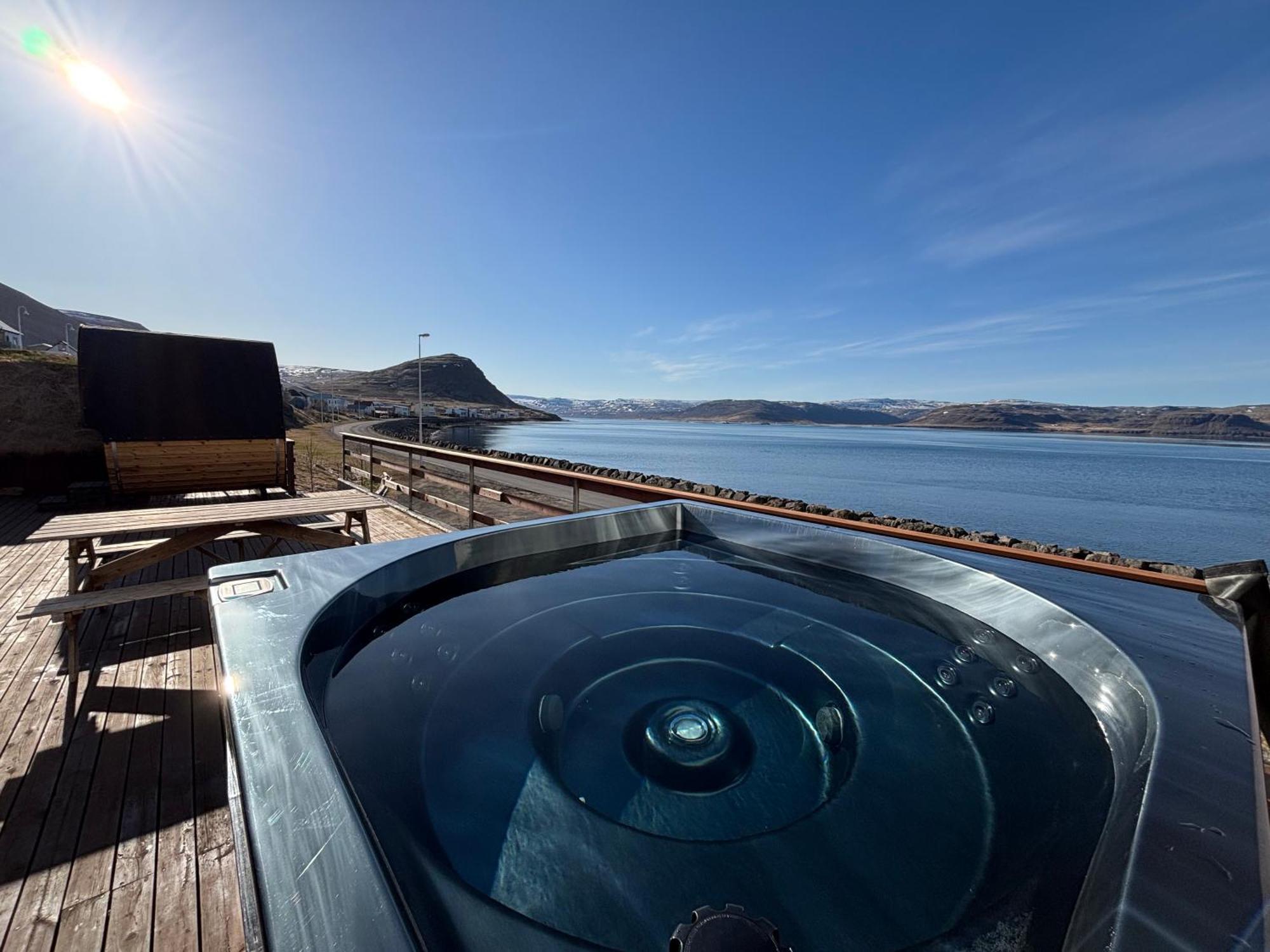 Hotel West Patreksfjordur Eksteriør bilde